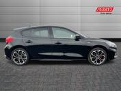 FORD FOCUS 2019 (69)