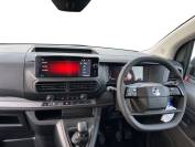 VAUXHALL VIVARO 2024 (74)