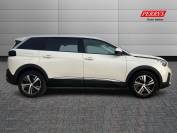 PEUGEOT 5008 2020 (70)