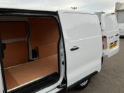 VAUXHALL VIVARO 2024 (74)