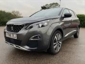 PEUGEOT 5008 2019 (19)