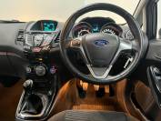 FORD FIESTA 2015 (15)