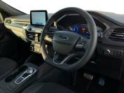 FORD KUGA 2023 (72)