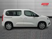 VAUXHALL COMBO-LIFE 2021 (71)