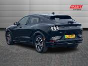 FORD MUSTANG MACH-E 2021 (21)