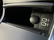 FORD S-MAX 2023 (23)