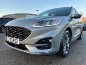 FORD KUGA 2023 (73)