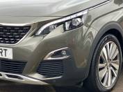 PEUGEOT 5008 2019 (19)