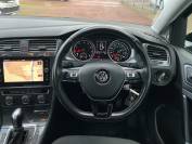 VOLKSWAGEN GOLF 2018 (18)