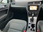 VOLKSWAGEN GOLF 2018 (18)