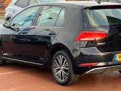 VOLKSWAGEN GOLF 2018 (18)