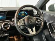 MERCEDES-BENZ A CLASS 2019 (19)