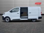 VAUXHALL VIVARO 2024 (24)