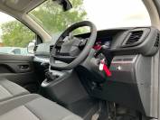 VAUXHALL VIVARO 2024 (24)