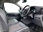 VAUXHALL VIVARO 2020 (70)