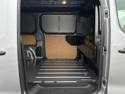 VAUXHALL VIVARO 2024 (74)