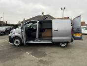 VAUXHALL VIVARO 2024 (74)