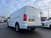 VAUXHALL VIVARO 2020 (70)