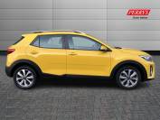 KIA STONIC 2021 (71)