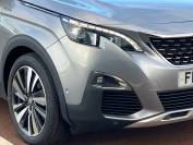 PEUGEOT 5008 2019 (19)