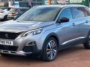 PEUGEOT 5008 2019 (19)