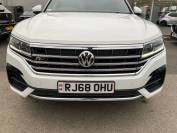 VOLKSWAGEN TOUAREG 2018 (68)