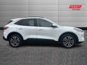 FORD KUGA 2022 (22)