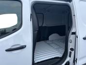 VAUXHALL COMBO CARGO 2024 (74)