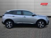 PEUGEOT 3008 2020 (20)