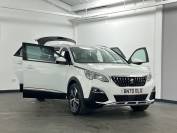 PEUGEOT 5008 2020 (70)