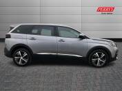 PEUGEOT 5008 2020 (70)