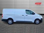 VAUXHALL VIVARO 2020 (70)