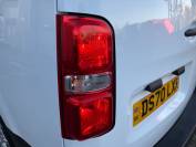 VAUXHALL VIVARO 2020 (70)