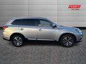 MITSUBISHI OUTLANDER 2020 (70)