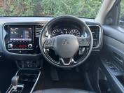 MITSUBISHI OUTLANDER 2020 (70)