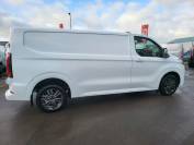 FORD TRANSIT CUSTOM 2025 (E0040)