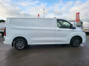 FORD TRANSIT CUSTOM 2025 (E0040)