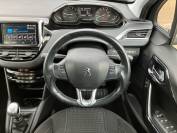 PEUGEOT 208 2019 (19)