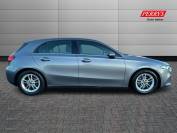 MERCEDES-BENZ A CLASS 2019 (69)