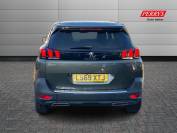 PEUGEOT 5008 2019 (69)