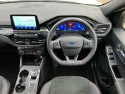 FORD KUGA 2022 (72)