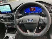 FORD KUGA 2022 (72)