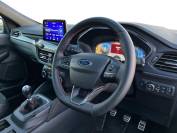 FORD KUGA 2023 (73)