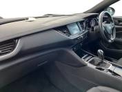 VAUXHALL INSIGNIA 2019 (69)