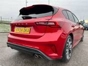 FORD FOCUS 2024 (24)