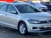 VOLKSWAGEN POLO 2019 (19)