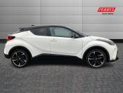 TOYOTA C-HR 2022 (22)