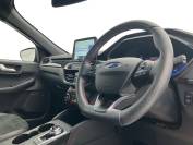 FORD KUGA 2021 (70)