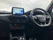 FORD KUGA 2021 (70)