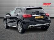 MERCEDES-BENZ GLA 2019 (69)